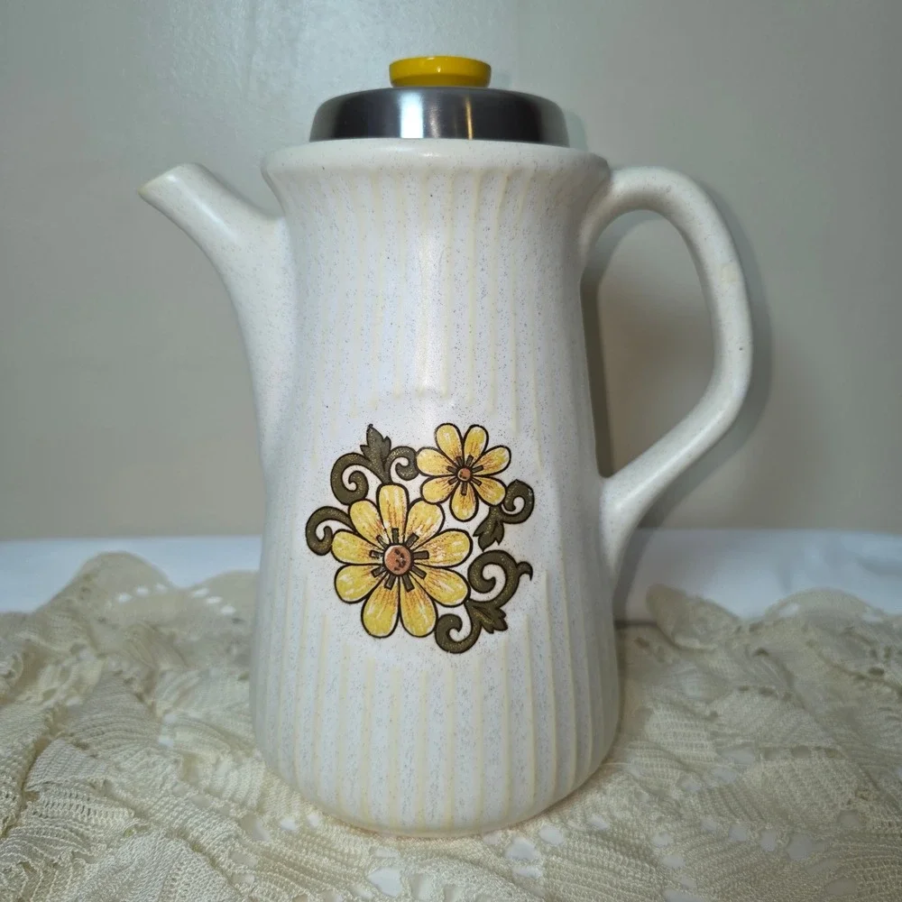Festive by‎ International Stoneware Coffee Pot Vintage 1970s Floral Japan 9.5in
